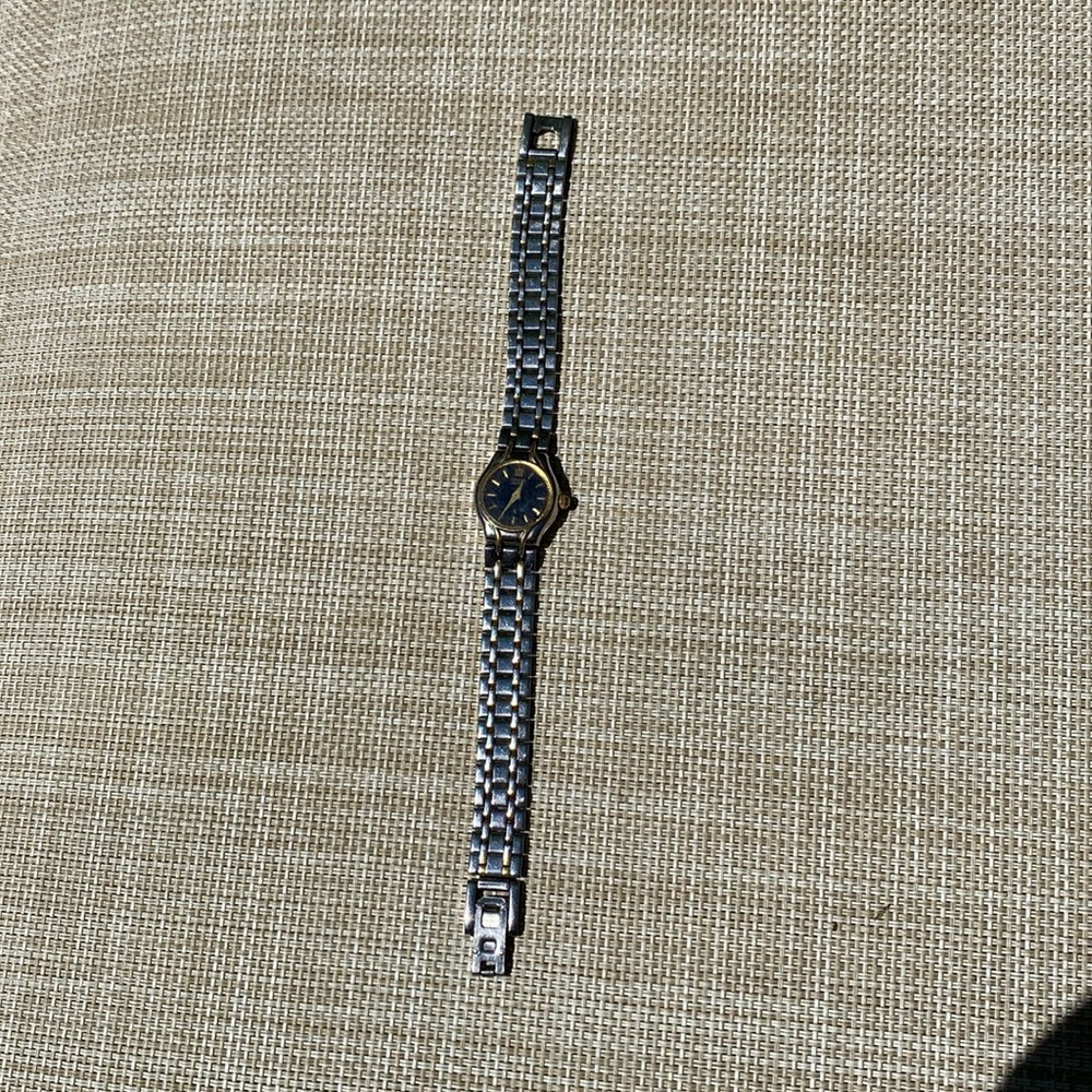 Citizen watch co. Metal band watch